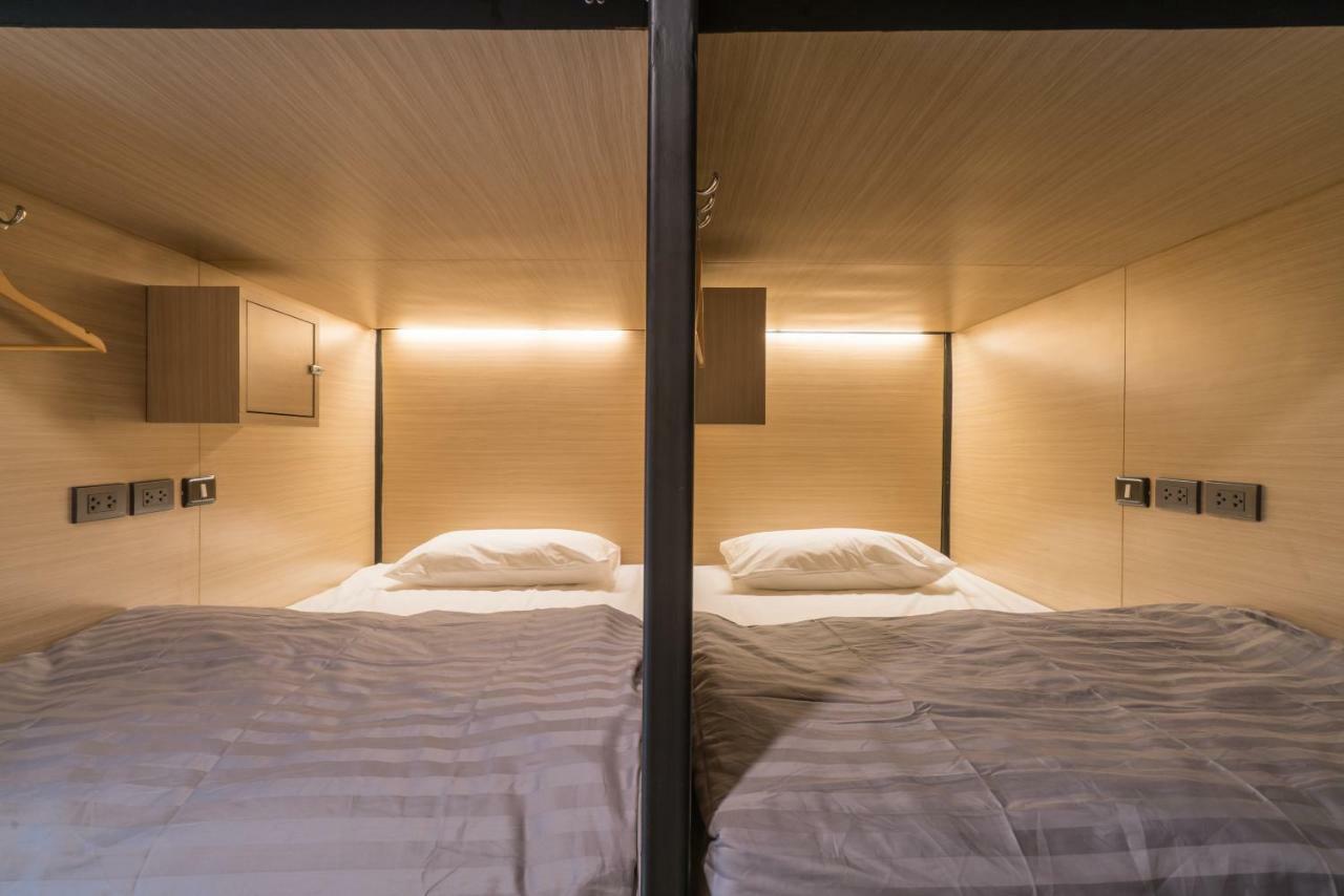 Sleep Box Patong Hostel Buitenkant foto
